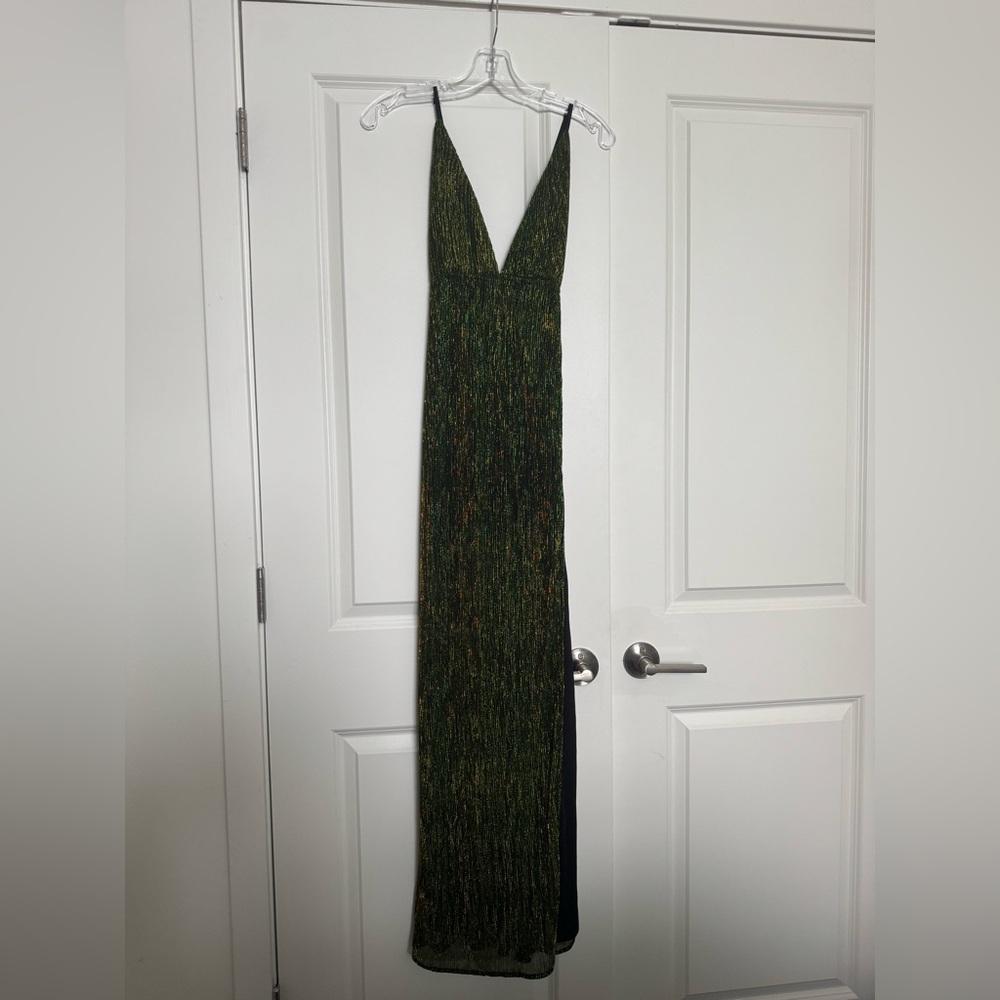 superdown green maxi dress with high slit - Picture 3 of 5